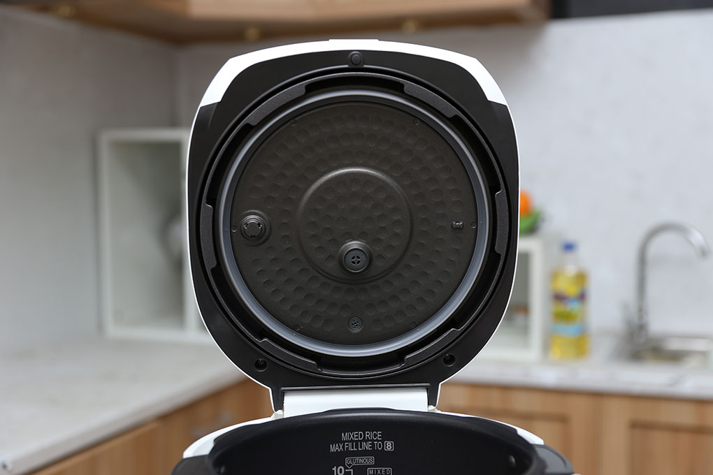 Nồi cơm điện tử áp suất Cuckoo CRP-G1015M